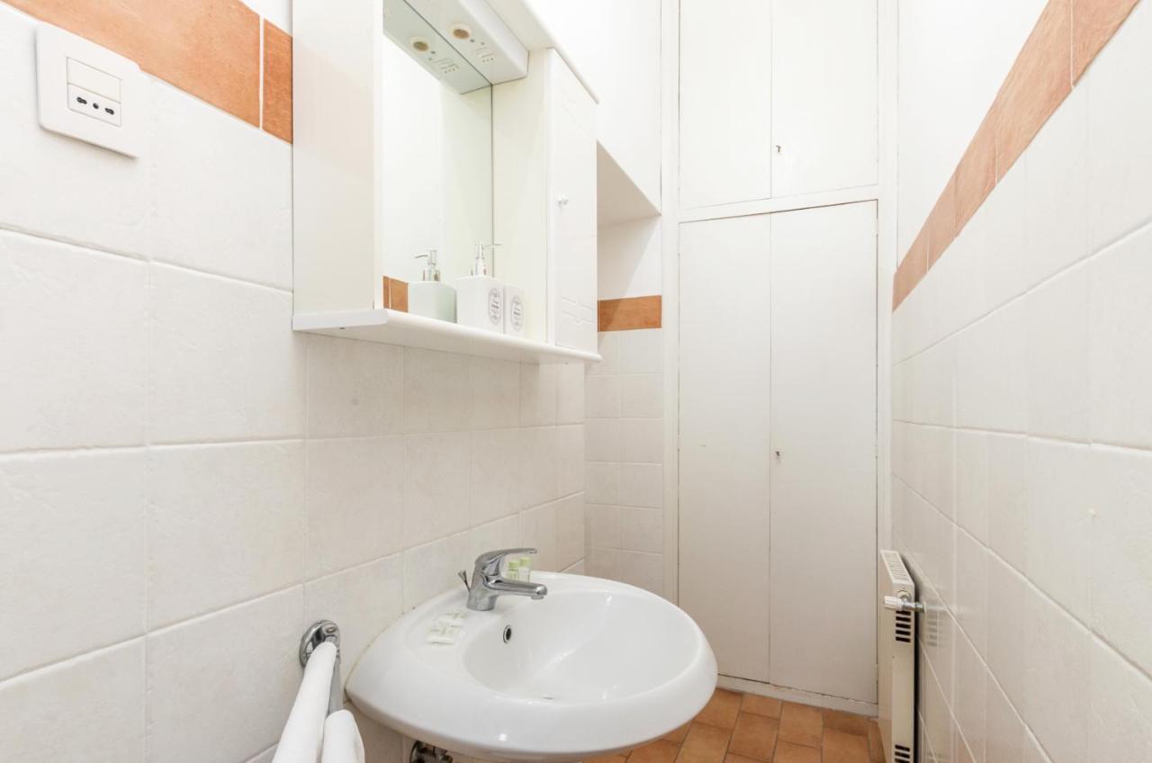 Riari 59 Rome Trastevere - Rome Vacation M&D Экстерьер фото
